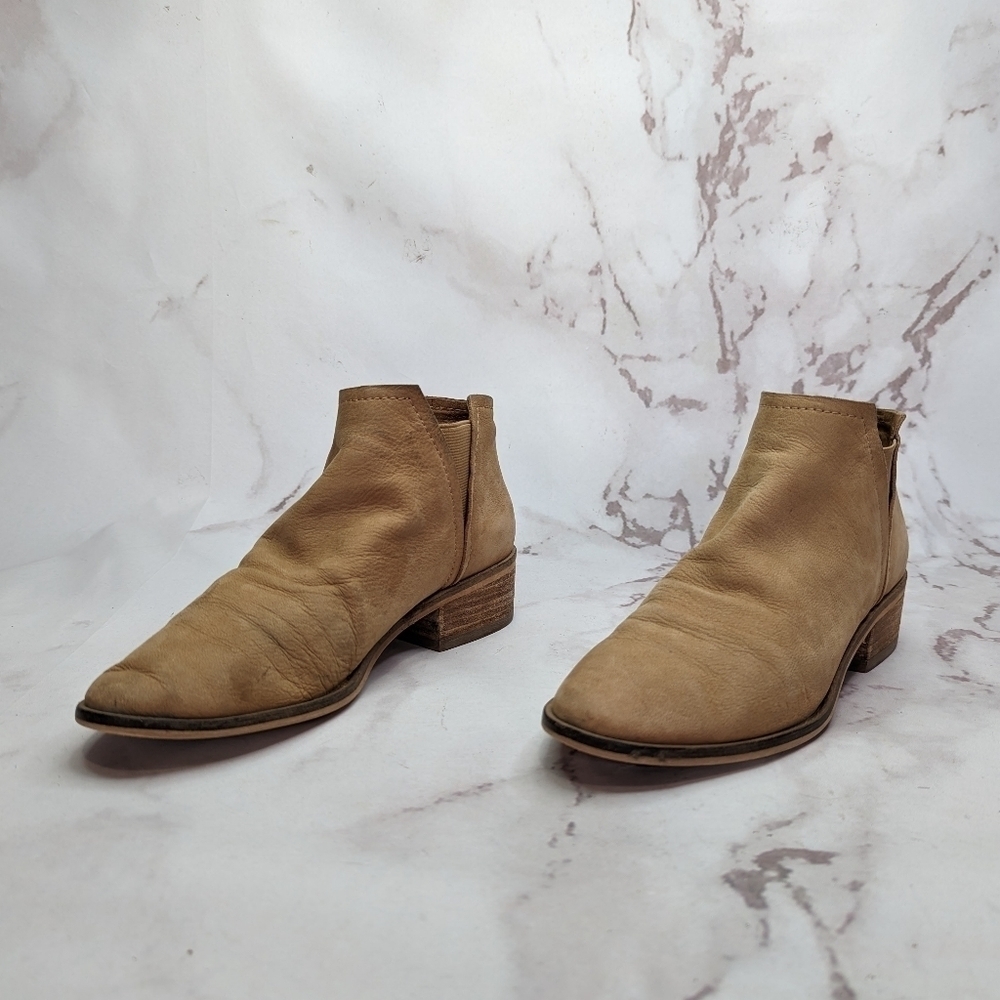 Dolce Vita Bootie Women 7 Ankle Nubuck Leather Brown Tan Chelsea Slip On Boot - Picture 4 of 11